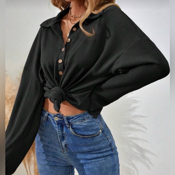 black vneck long sleeve top - Picture 4 of 4